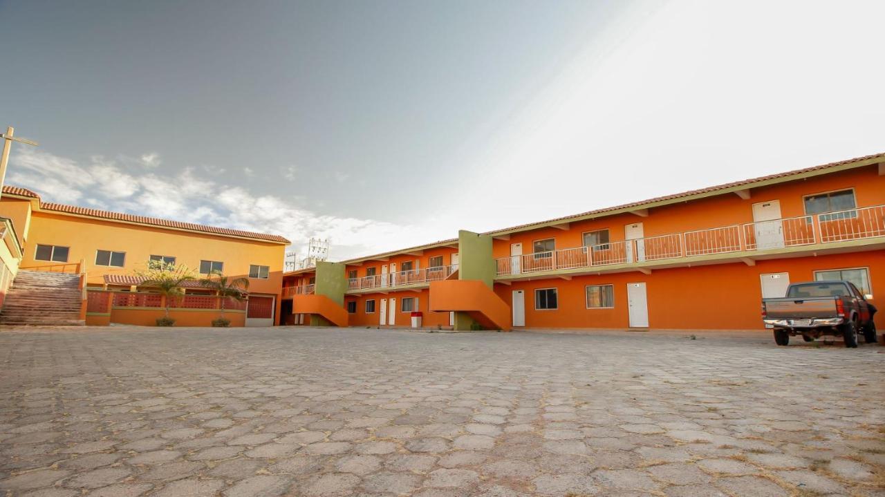 Hotel&Suites Marrod Chihuahua Buitenkant foto
